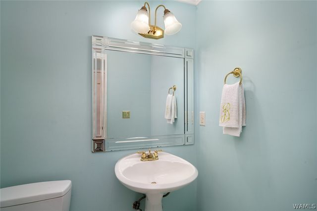 1100 Kings Mountain, Tuscaloosa, AL 35406