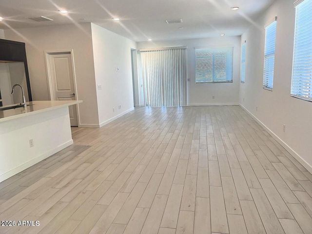 9345 E SOLINA Avenue, Mesa, AZ 85212