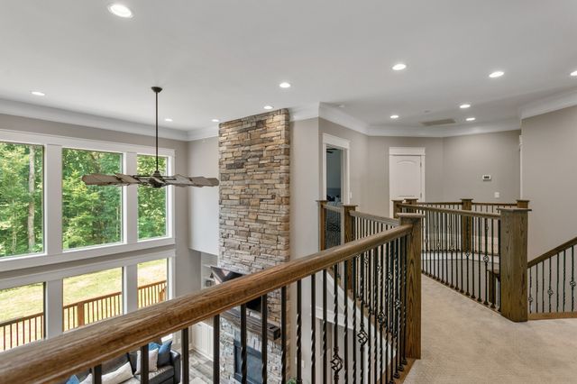 1014 Vintage Pl, Kingston Springs, TN 37082