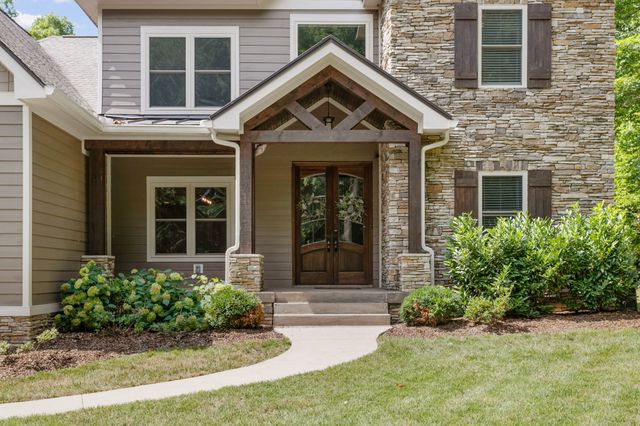 1014 Vintage Pl, Kingston Springs, TN 37082