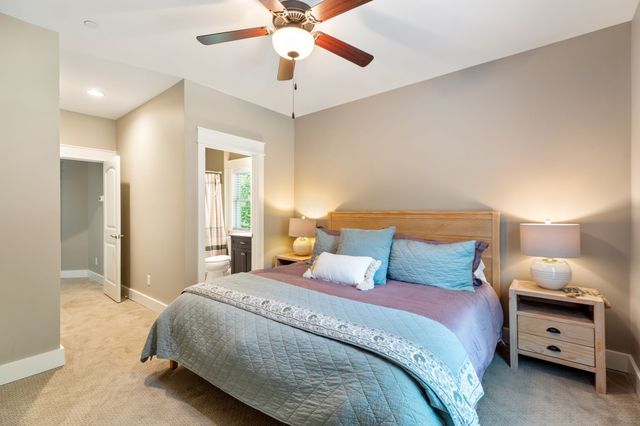 1014 Vintage Pl, Kingston Springs, TN 37082