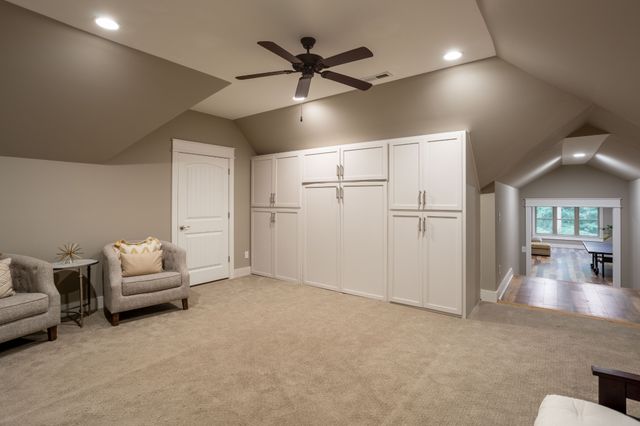 1014 Vintage Pl, Kingston Springs, TN 37082
