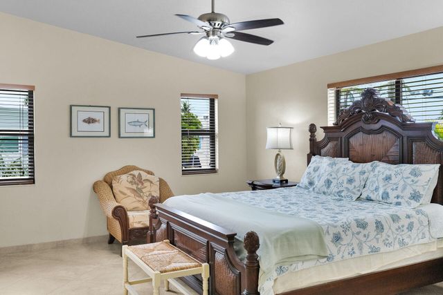 153 El Capitan Drive, Lower Matecumbe, FL 33036