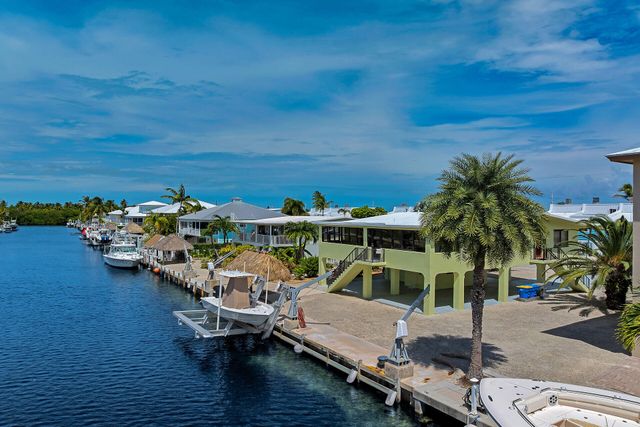 153 El Capitan Drive, Lower Matecumbe, FL 33036