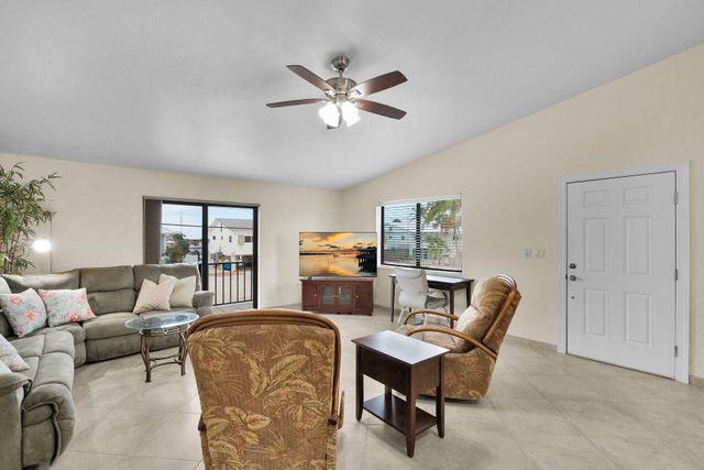 153 El Capitan Drive, Lower Matecumbe, FL 33036