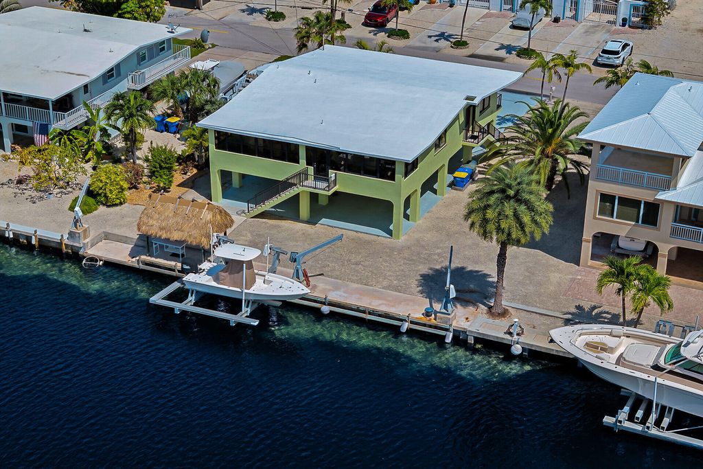 153 El Capitan Drive, Lower Matecumbe, FL 33036