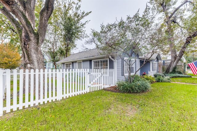 4035 Oak Ridge Street, Houston, TX 77009