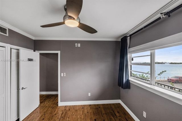 7845 NE Bayshore Ct 12, Miami, FL 33138