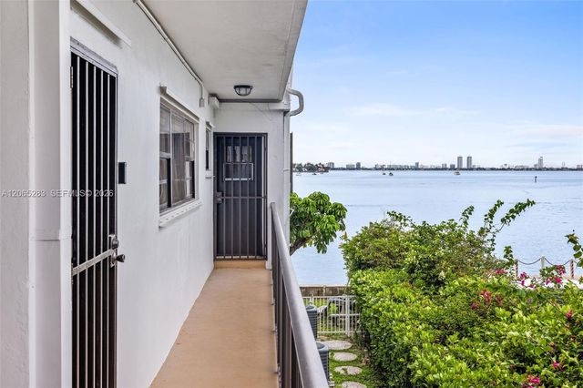7845 NE Bayshore Ct 12, Miami, FL 33138
