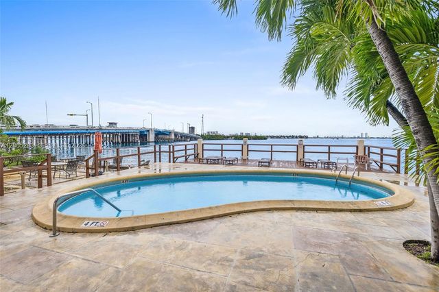 7845 NE Bayshore Ct 12, Miami, FL 33138