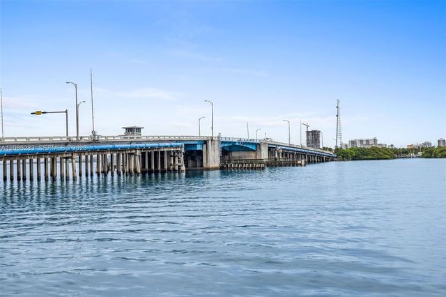 7845 NE Bayshore Ct 12, Miami, FL 33138
