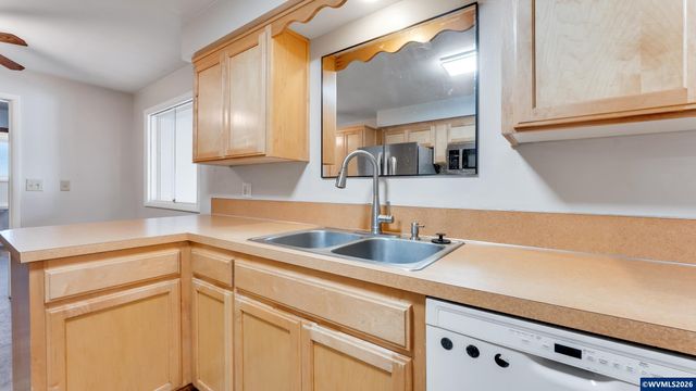 1283 Woodacre Dr SE, Salem, OR 97302