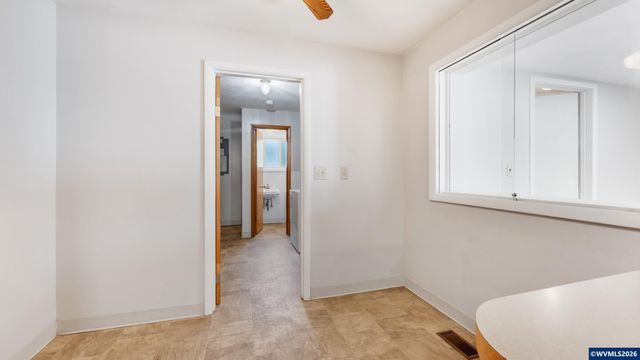 1283 Woodacre Dr SE, Salem, OR 97302