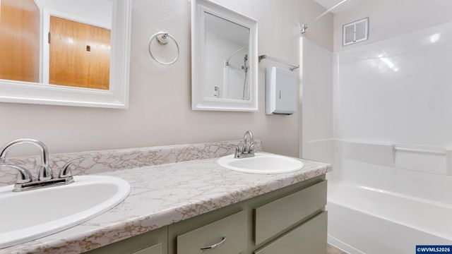 1283 Woodacre Dr SE, Salem, OR 97302