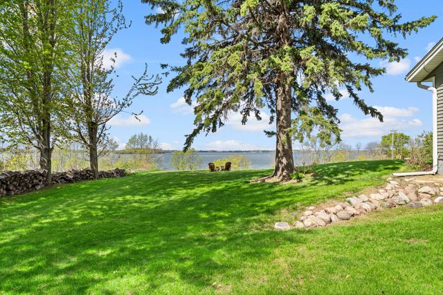 9285 Parley Lake Road, Waconia, MN 55387