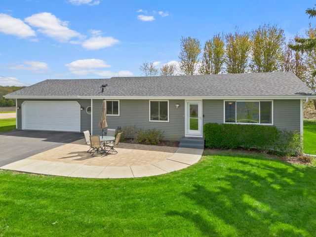 9285 Parley Lake Road, Waconia, MN 55387