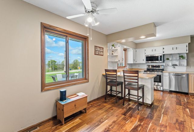 9285 Parley Lake Road, Waconia, MN 55387