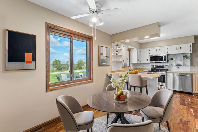 9285 Parley Lake Road, Waconia, MN 55387