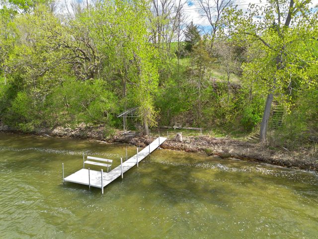 9285 Parley Lake Road, Waconia, MN 55387