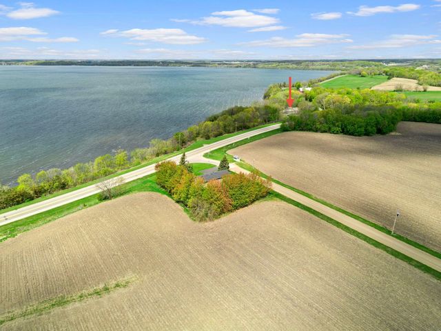 9285 Parley Lake Road, Waconia, MN 55387