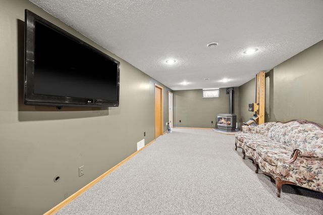 548 Doris Avenue, Shoreview, MN 55126