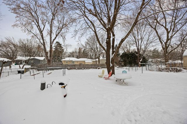 548 Doris Avenue, Shoreview, MN 55126