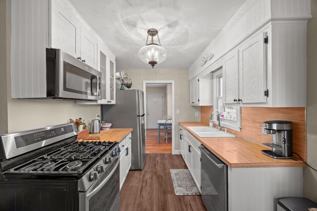 548 Doris Avenue, Shoreview, MN 55126