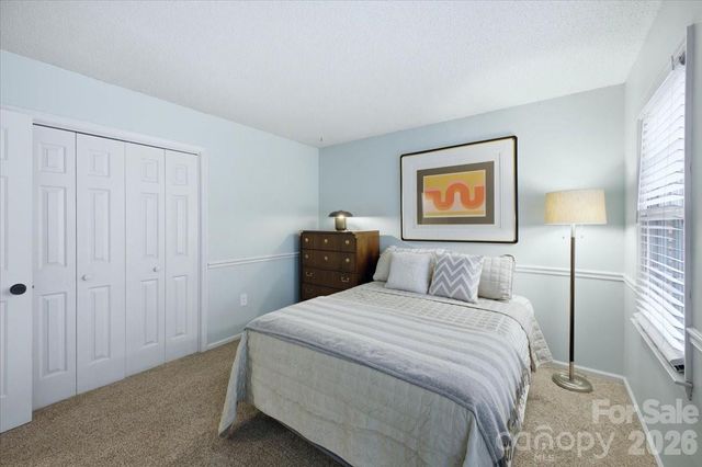 2726 Heidleburg Lane, Charlotte, NC 28210