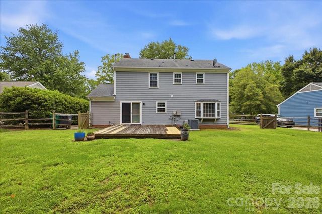 2726 Heidleburg Lane, Charlotte, NC 28210