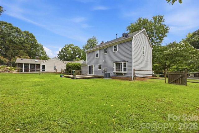 2726 Heidleburg Lane, Charlotte, NC 28210