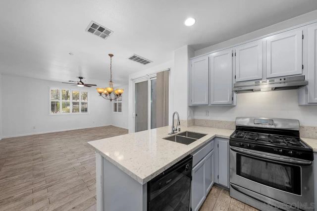 1285 Fools Gold Way 2, Chula Vista, CA 91913