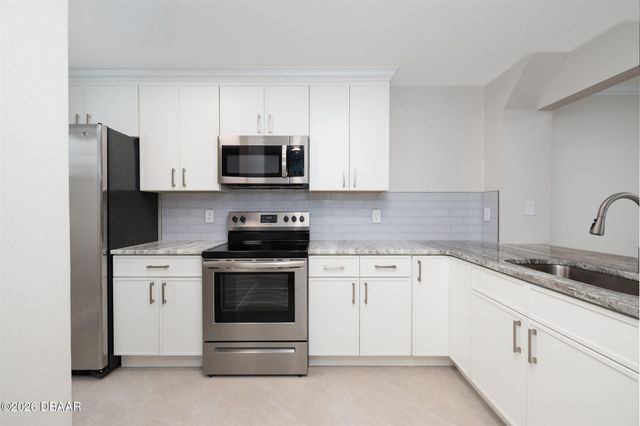 175 Yorktowne Dr Apt 23, Daytona Beach, FL 32119