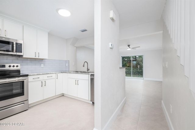 175 Yorktowne Dr Apt 23, Daytona Beach, FL 32119