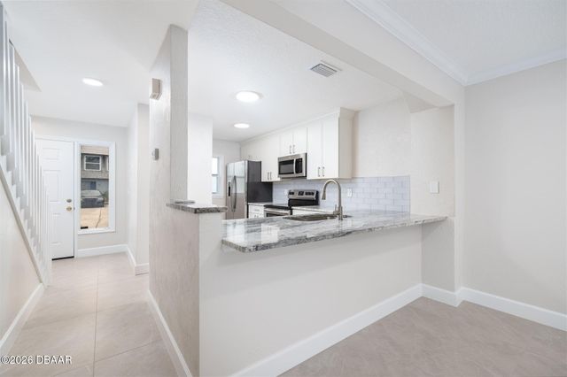 175 Yorktowne Dr Apt 23, Daytona Beach, FL 32119