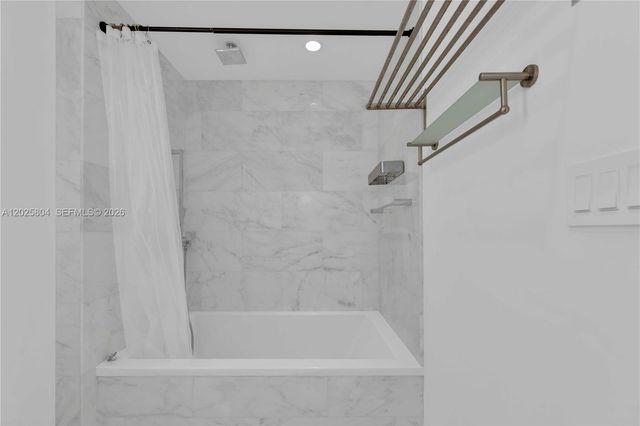 1451 Brickell Ave 2606, Miami, FL 33131