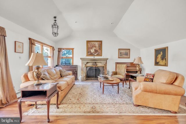 228 INDIAN CREEK RD, Wynnewood, PA 19096