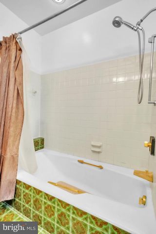 228 INDIAN CREEK RD, Wynnewood, PA 19096