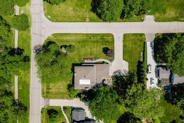 13455 Marquette AVENUE, Elm Grove, WI 53122