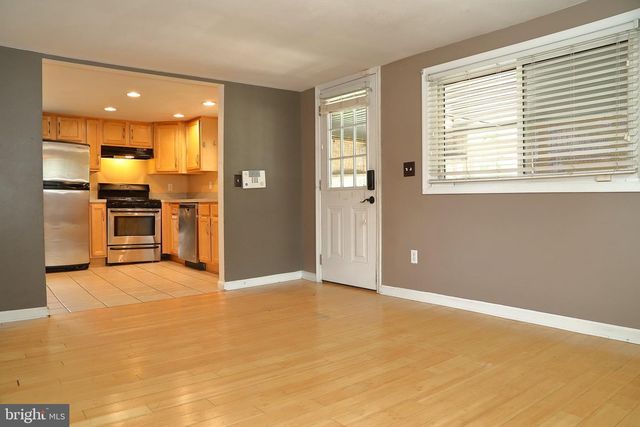 11 DUKE ST, Millersville, PA 17551
