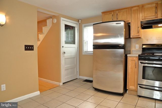 11 DUKE ST, Millersville, PA 17551