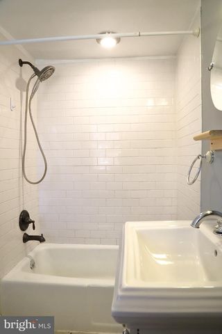 11 DUKE ST, Millersville, PA 17551