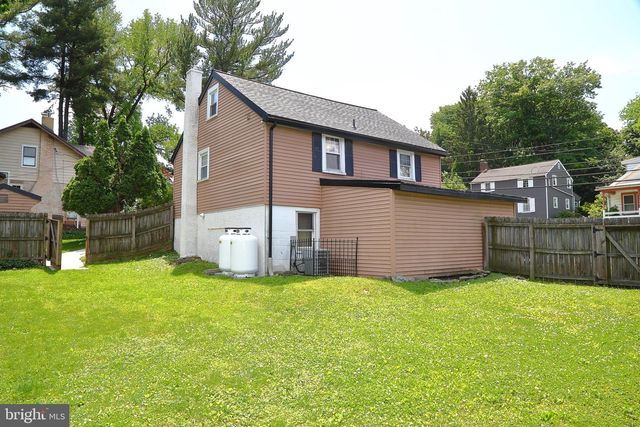 11 DUKE ST, Millersville, PA 17551