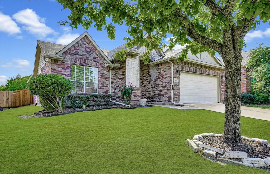 1318 Chestnut Hill Drive, Wylie, TX 75098