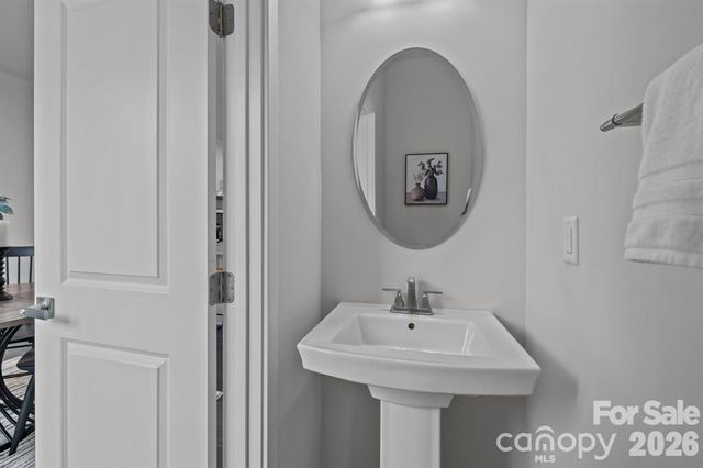 3737 S Tryon Street, Charlotte, NC 28217