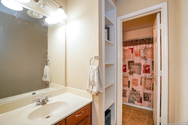 11210 Star Vista, San Antonio, TX 78221