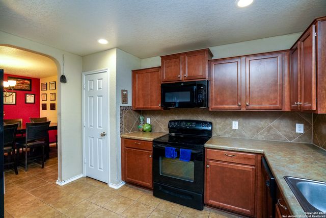 11210 Star Vista, San Antonio, TX 78221