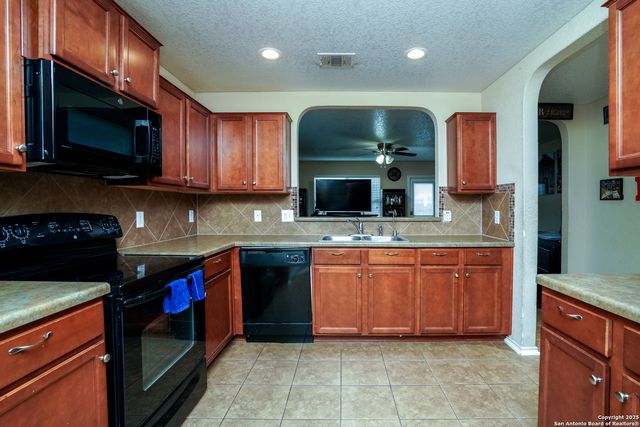 11210 Star Vista, San Antonio, TX 78221