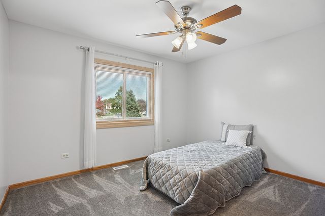 701 Wayne Drive, Crete, IL 60417