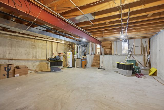 701 Wayne Drive, Crete, IL 60417