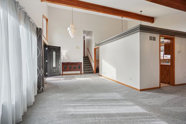 701 Wayne Drive, Crete, IL 60417